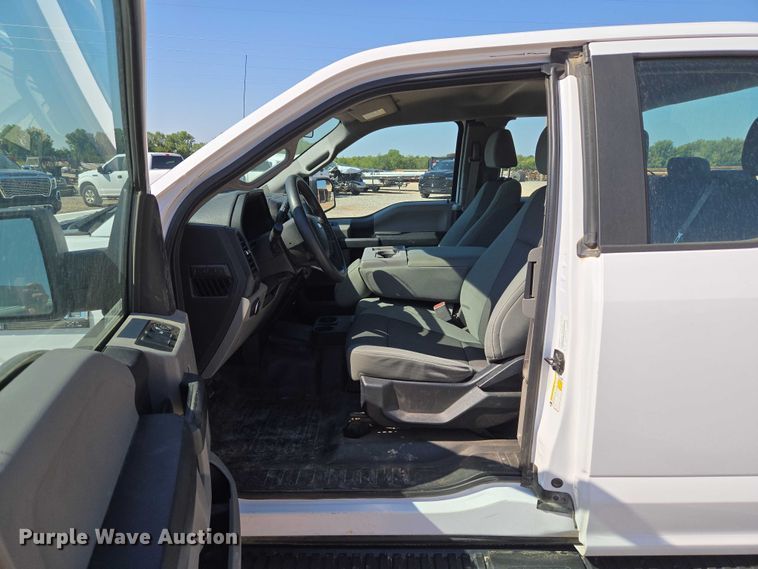 image for item EU3727 2017 Ford F150 SuperCab pickup truck