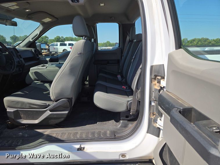 image for item EU3727 2017 Ford F150 SuperCab pickup truck