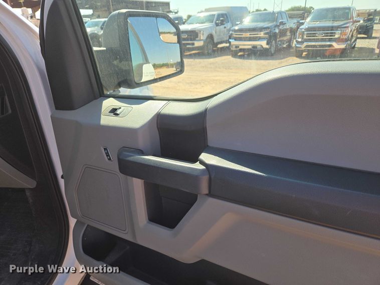 image for item EU3727 2017 Ford F150 SuperCab pickup truck