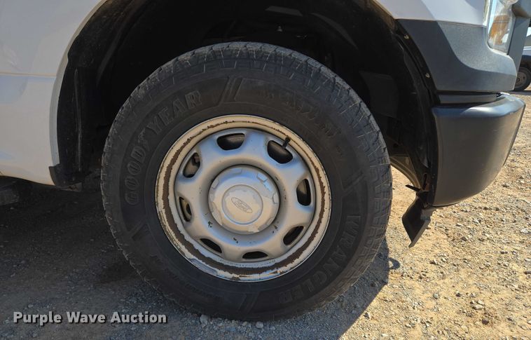 image for item EU3727 2017 Ford F150 SuperCab pickup truck