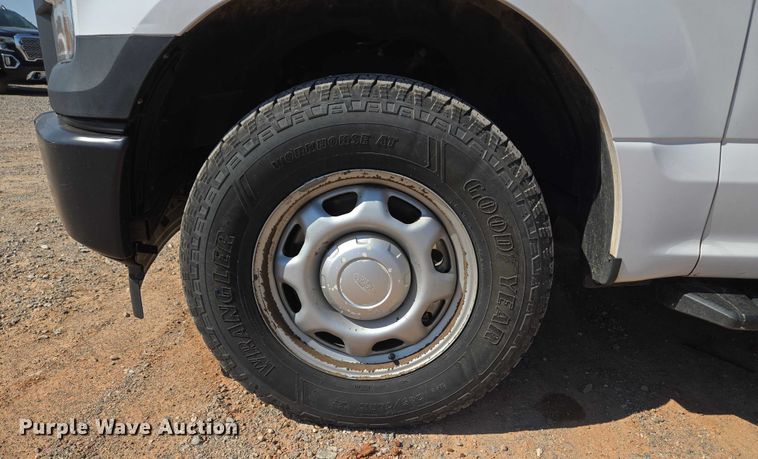 image for item EU3727 2017 Ford F150 SuperCab pickup truck