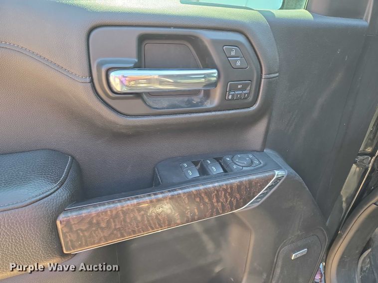 image for item EU3728 2019 GMC Sierra 1500 Crew Cab pickup truck