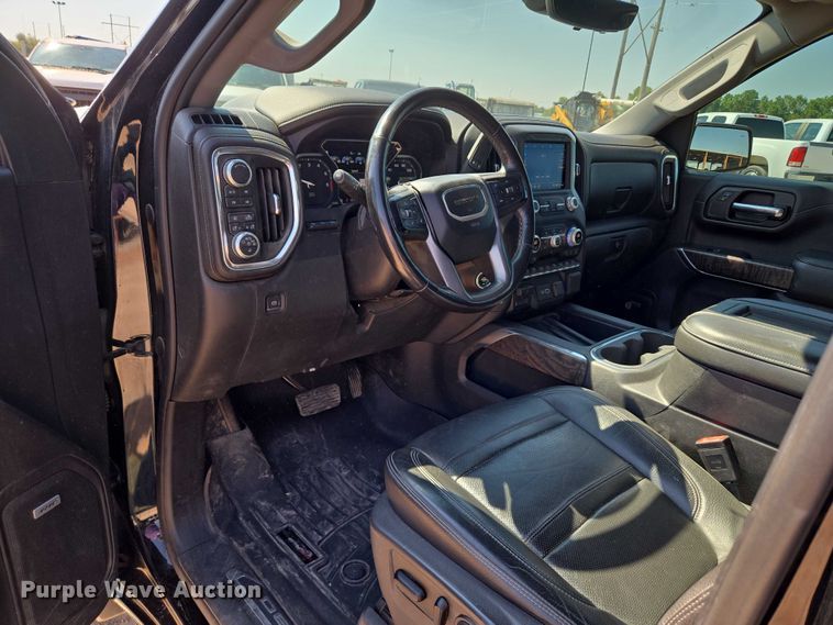 image for item EU3728 2019 GMC Sierra 1500 Crew Cab pickup truck