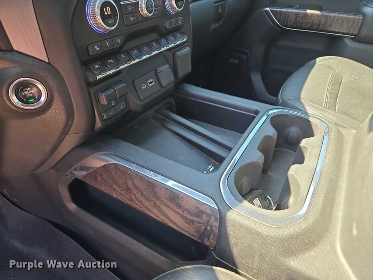 image for item EU3728 2019 GMC Sierra 1500 Crew Cab pickup truck