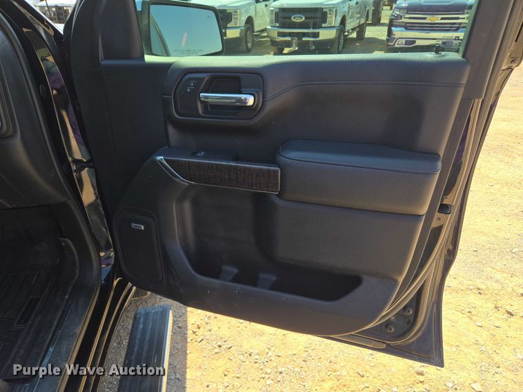 image for item EU3728 2019 GMC Sierra 1500 Crew Cab pickup truck