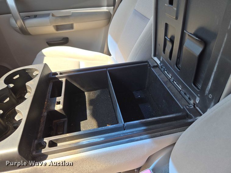 image for item EU3729 2009 GMC Sierra 1500 Ext. Cab pickup truck