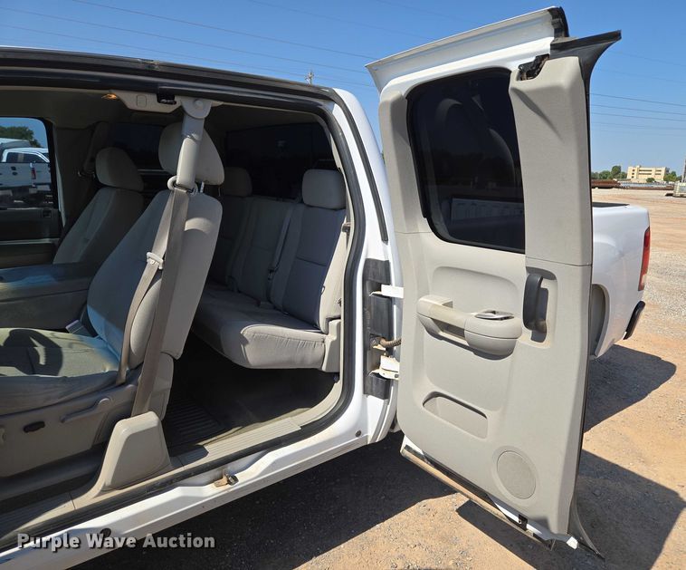 image for item EU3729 2009 GMC Sierra 1500 Ext. Cab pickup truck