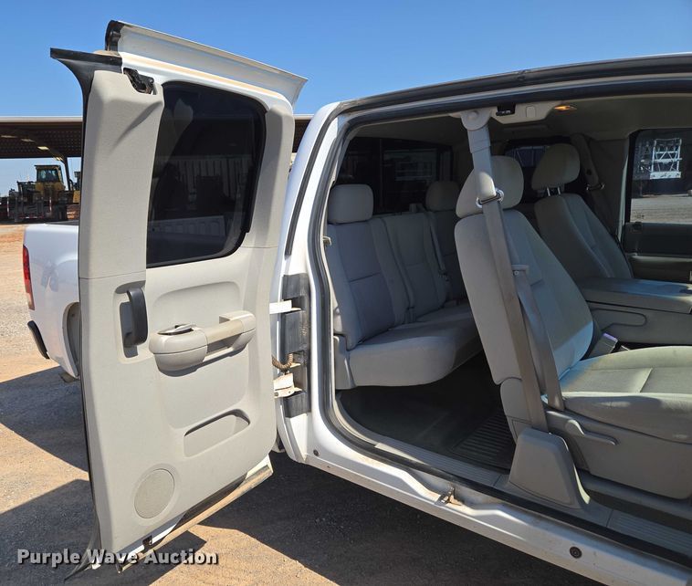 image for item EU3729 2009 GMC Sierra 1500 Ext. Cab pickup truck