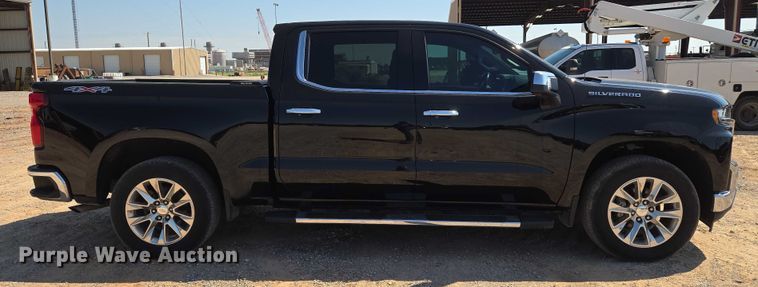 image for item EU3731 2019 Chevrolet Silverado 1500 Crew Cab pickup truck