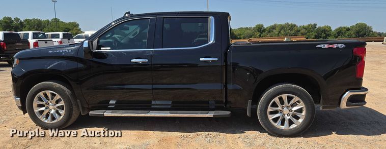 image for item EU3731 2019 Chevrolet Silverado 1500 Crew Cab pickup truck