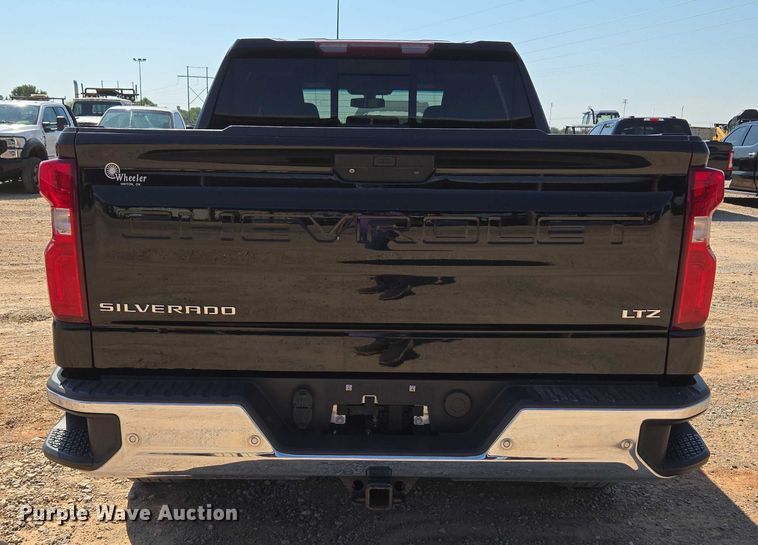 image for item EU3731 2019 Chevrolet Silverado 1500 Crew Cab pickup truck