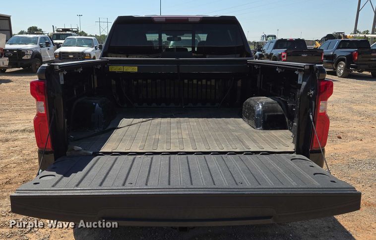 image for item EU3731 2019 Chevrolet Silverado 1500 Crew Cab pickup truck