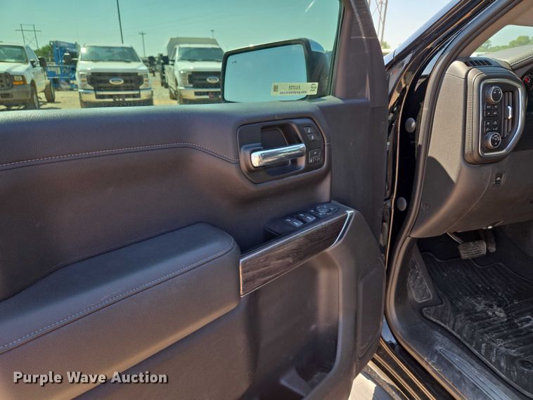 image for item EU3731 2019 Chevrolet Silverado 1500 Crew Cab pickup truck