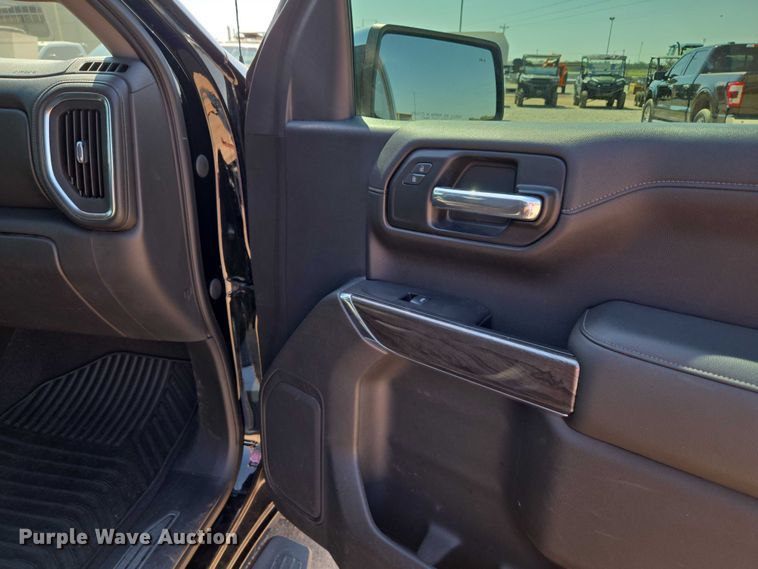 image for item EU3731 2019 Chevrolet Silverado 1500 Crew Cab pickup truck