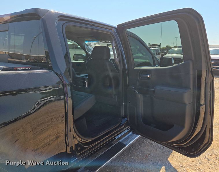 image for item EU3731 2019 Chevrolet Silverado 1500 Crew Cab pickup truck