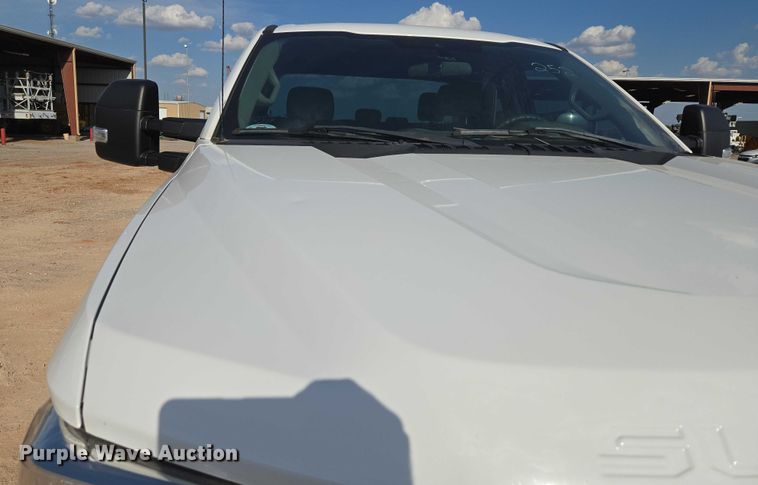 image for item EU3733 2020 Ford F250 Super Duty SuperCab pickup truck cab and chassis