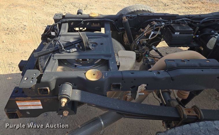 image for item EU3733 2020 Ford F250 Super Duty SuperCab pickup truck cab and chassis