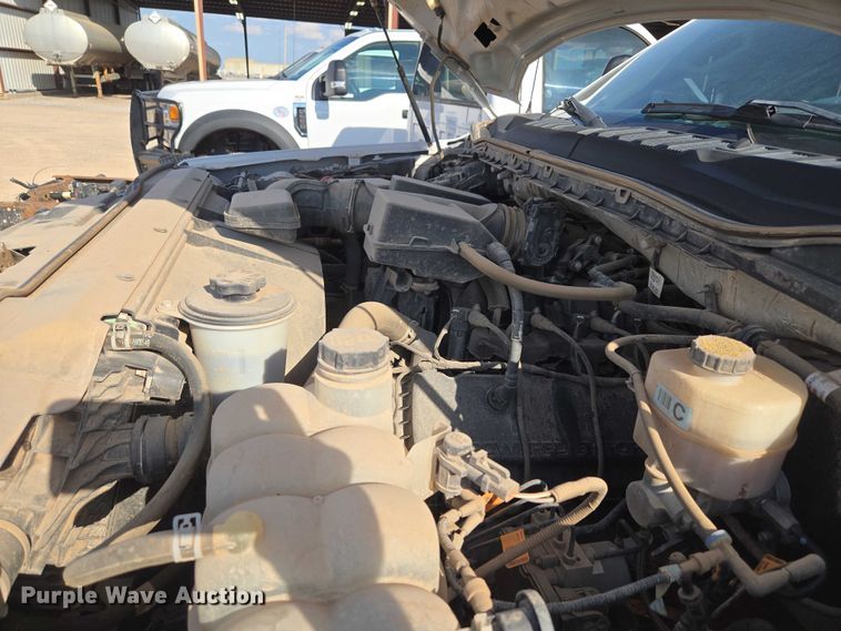 image for item EU3733 2020 Ford F250 Super Duty SuperCab pickup truck cab and chassis