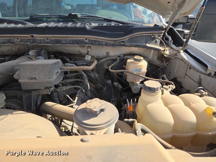 image for item EU3733 2020 Ford F250 Super Duty SuperCab pickup truck cab and chassis