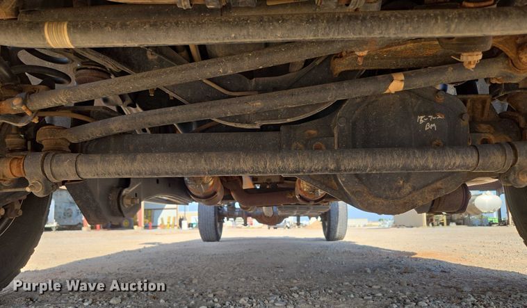 image for item EU3733 2020 Ford F250 Super Duty SuperCab pickup truck cab and chassis