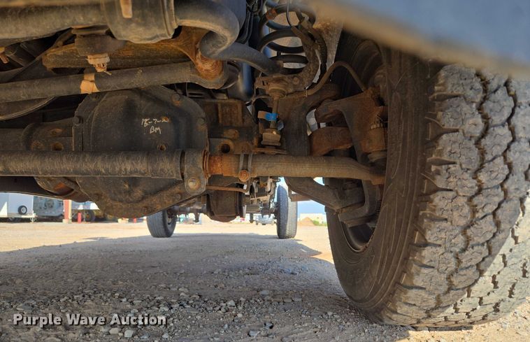 image for item EU3733 2020 Ford F250 Super Duty SuperCab pickup truck cab and chassis