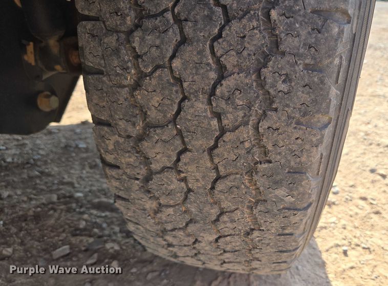 image for item EU3733 2020 Ford F250 Super Duty SuperCab pickup truck cab and chassis