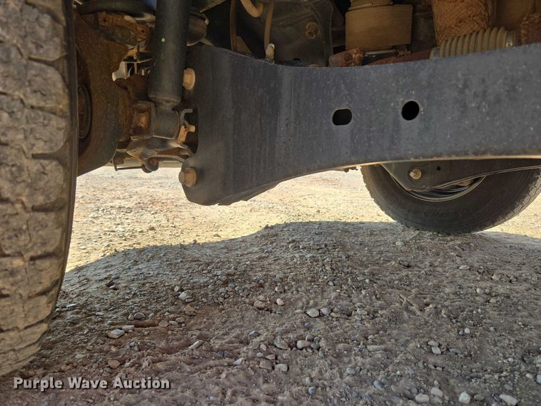 image for item EU3733 2020 Ford F250 Super Duty SuperCab pickup truck cab and chassis