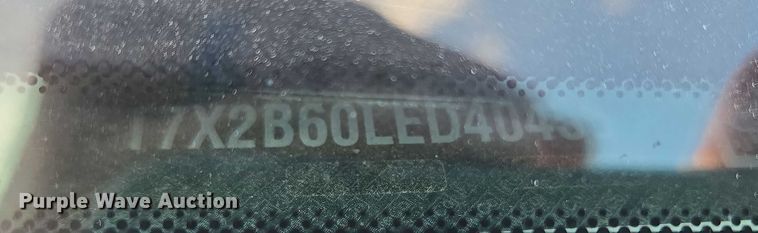 image for item EU3733 2020 Ford F250 Super Duty SuperCab pickup truck cab and chassis