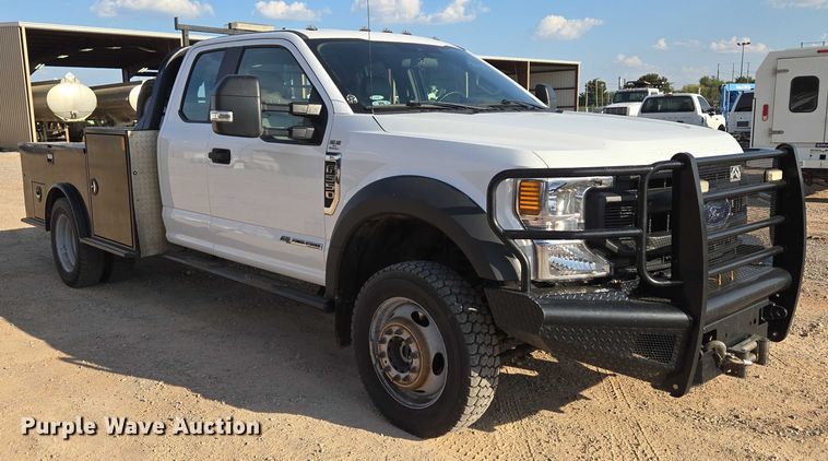 image for item EU3735 2020 Ford F550 SuperCab flatbed truck