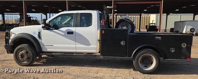 image for item EU3735 2020 Ford F550 SuperCab flatbed truck