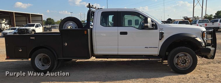 image for item EU3735 2020 Ford F550 SuperCab flatbed truck