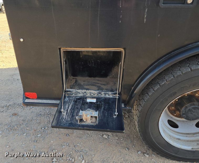 image for item EU3735 2020 Ford F550 SuperCab flatbed truck