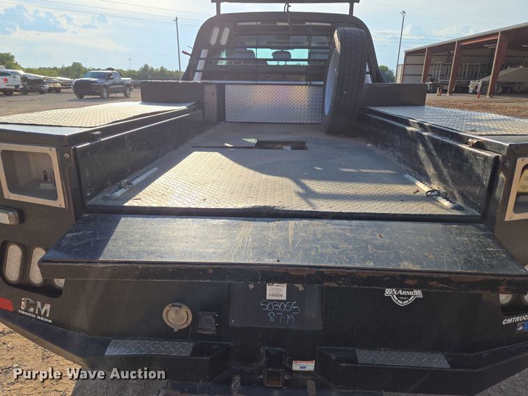 image for item EU3735 2020 Ford F550 SuperCab flatbed truck