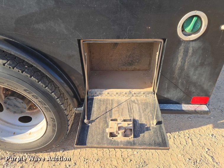 image for item EU3735 2020 Ford F550 SuperCab flatbed truck