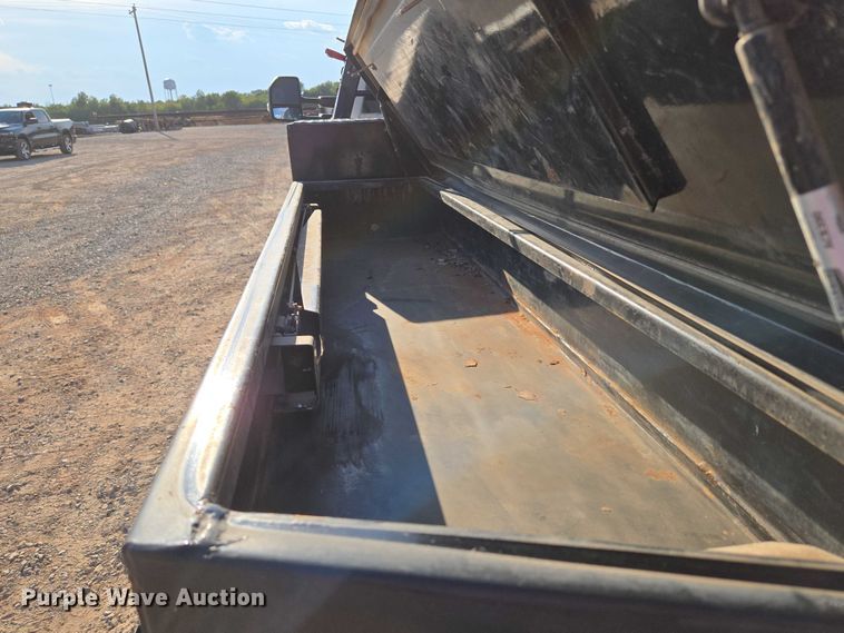 image for item EU3735 2020 Ford F550 SuperCab flatbed truck