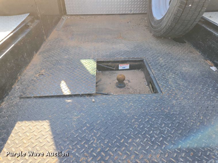 image for item EU3735 2020 Ford F550 SuperCab flatbed truck