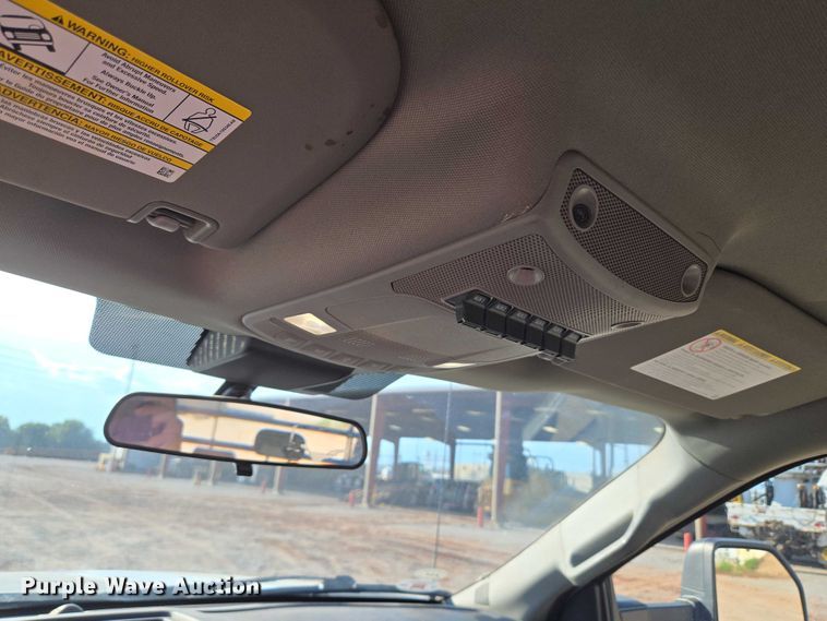 image for item EU3735 2020 Ford F550 SuperCab flatbed truck