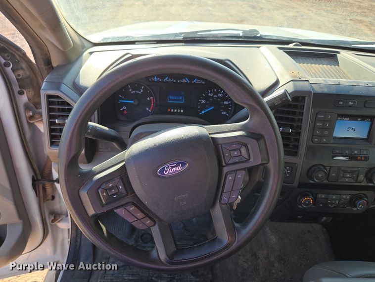 image for item EU3735 2020 Ford F550 SuperCab flatbed truck