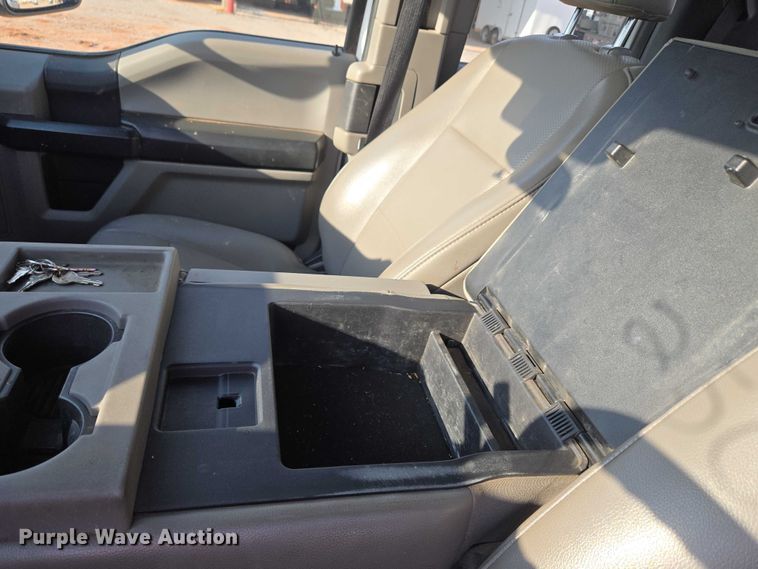 image for item EU3735 2020 Ford F550 SuperCab flatbed truck