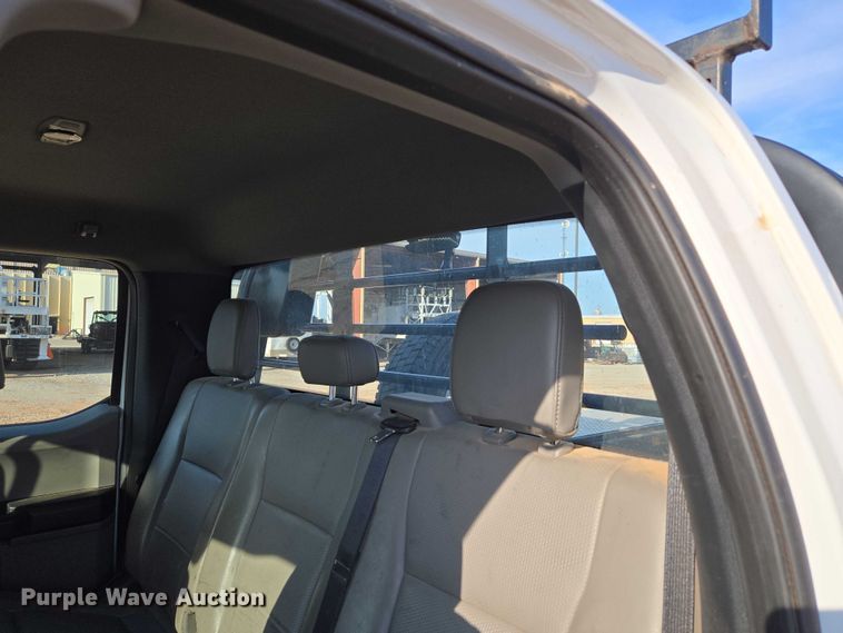 image for item EU3735 2020 Ford F550 SuperCab flatbed truck