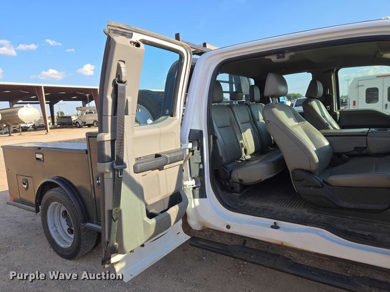 image for item EU3735 2020 Ford F550 SuperCab flatbed truck