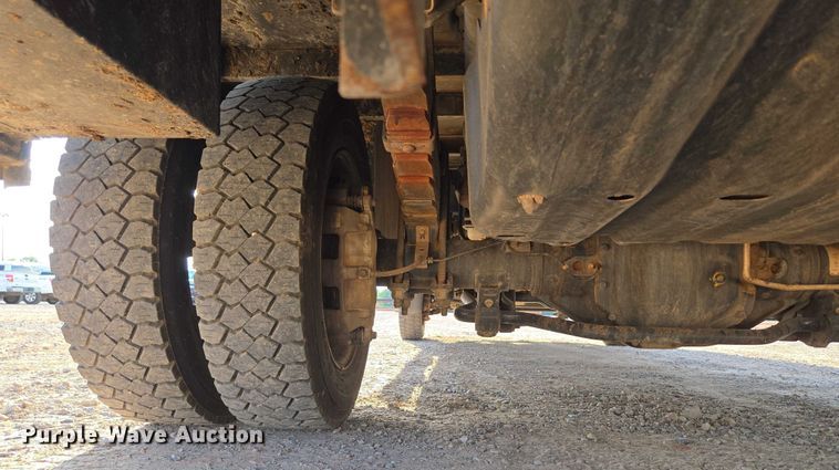 image for item EU3735 2020 Ford F550 SuperCab flatbed truck