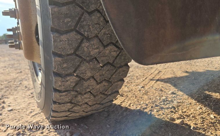 image for item EU3735 2020 Ford F550 SuperCab flatbed truck