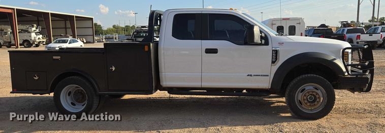 image for item EU3736 2019 Ford F550 SuperCab flatbed truck