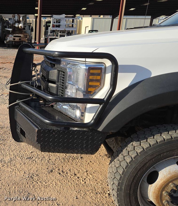 image for item EU3736 2019 Ford F550 SuperCab flatbed truck