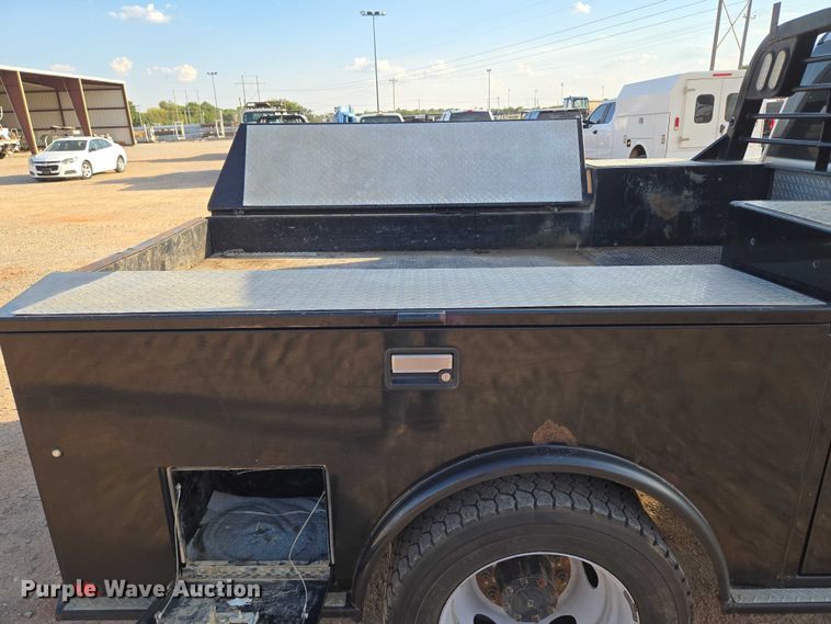 image for item EU3736 2019 Ford F550 SuperCab flatbed truck