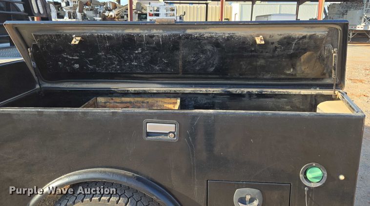 image for item EU3736 2019 Ford F550 SuperCab flatbed truck