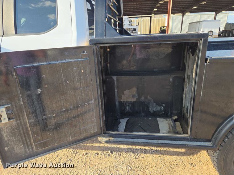 image for item EU3736 2019 Ford F550 SuperCab flatbed truck