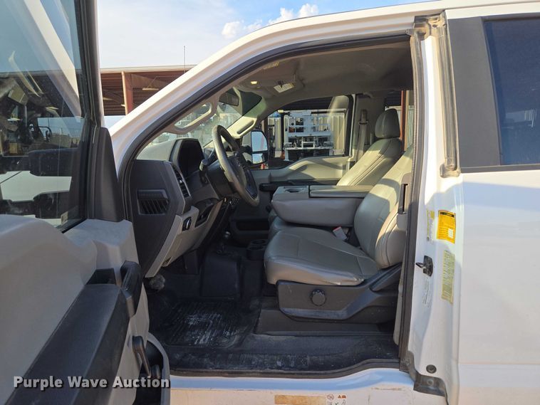 image for item EU3736 2019 Ford F550 SuperCab flatbed truck