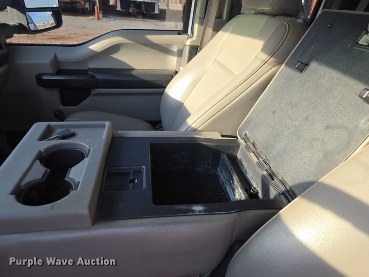 image for item EU3736 2019 Ford F550 SuperCab flatbed truck